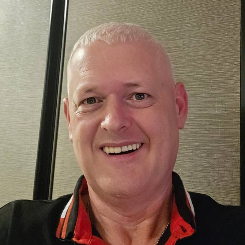 Dating in Bergedorf: Martin. 56 years old. Free Online Dating.