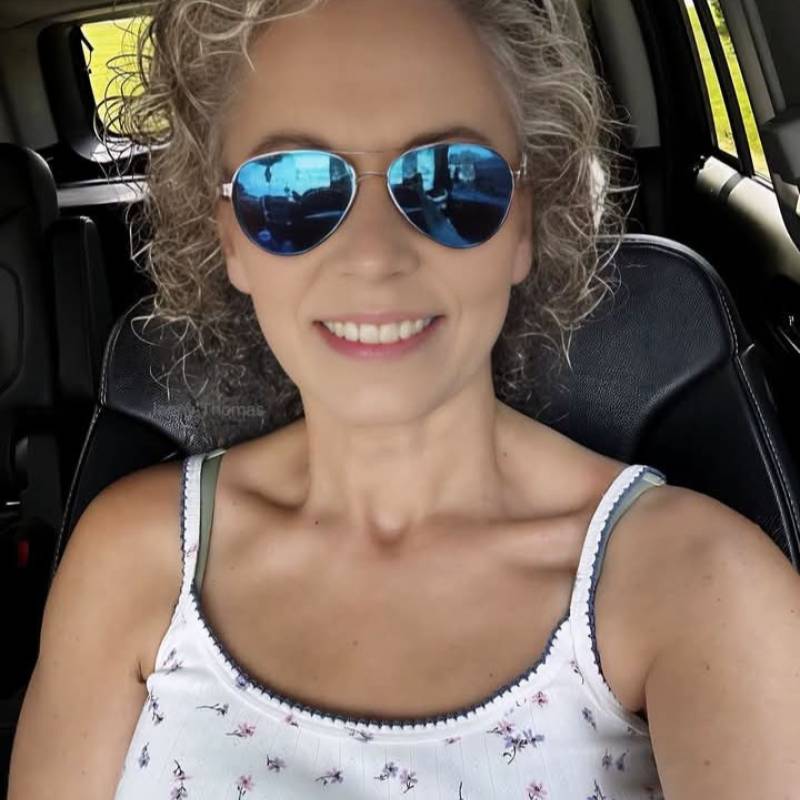 Dating in Virgin Islands: Mia-66652. 40 years old. Free Online Dating.