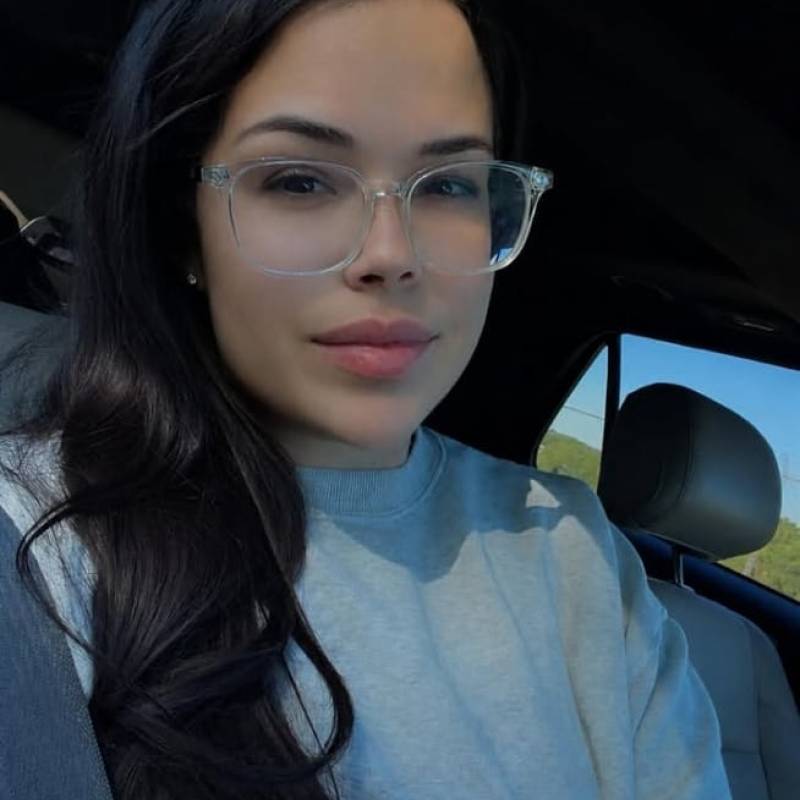 Dating in New York: Naomi. 36 years old. Free Online Dating.
